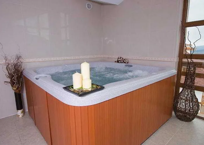 Отель Belmont 3*